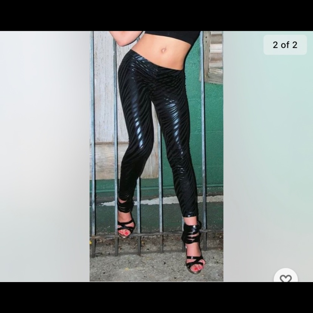 Sexy Black striped repile print pull on Vegan vinyl leggings New Stretchy legs